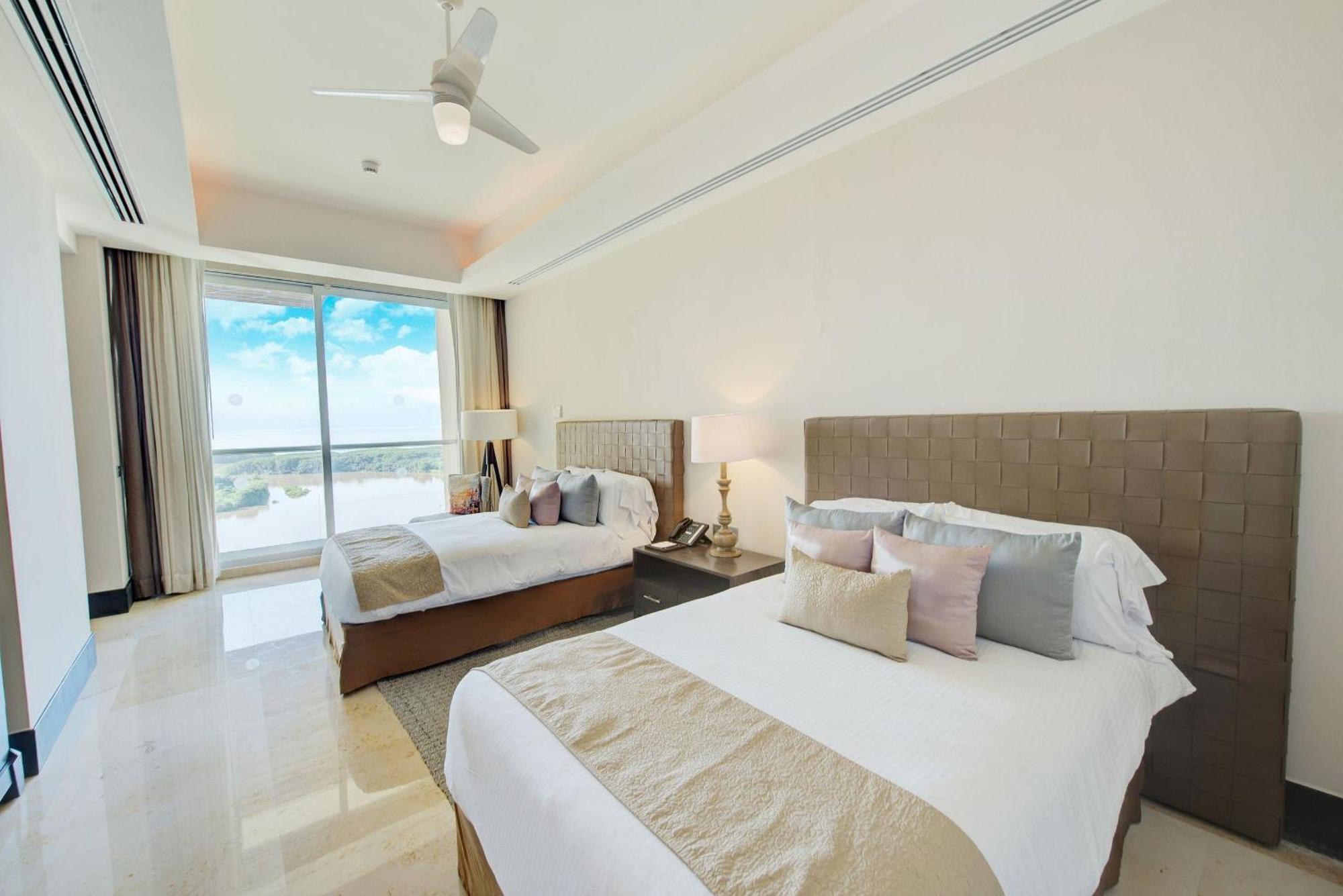 The Grand Luxxe Three Bedroom Spa Suite 누에보 바야르타 외부 사진
